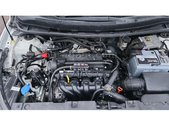 Sahibinden Hyundai Accent Blue 1.4 CVVT Mode 2012 Model  Çeki Kancalı