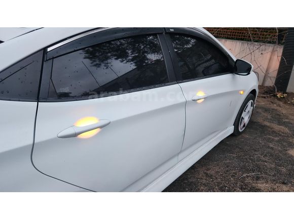 Sahibinden Hyundai Accent Blue 1.4 CVVT Mode 2012 Model  Çeki Kancalı
