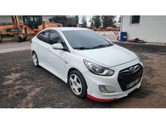 Sahibinden Hyundai Accent Blue 1.4 CVVT Mode 2012 Model  Çeki Kancalı
