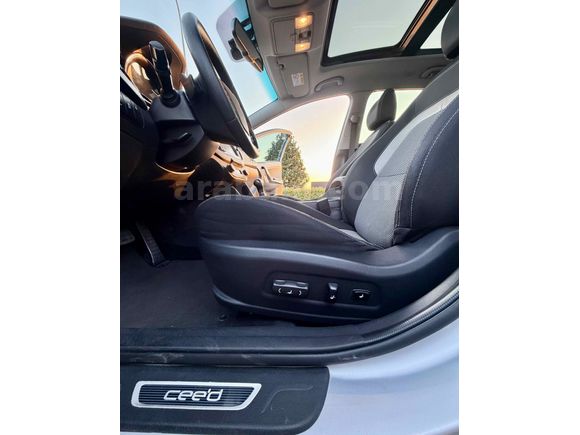 Sahibinden Kia Ceed 1.6 CRDi Premium 2017 Model 