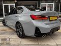 ÜNALOĞLUNDAN 2024 BMW 3.20İ MSPORT BOYASIZ HASAR KAYITSIZ