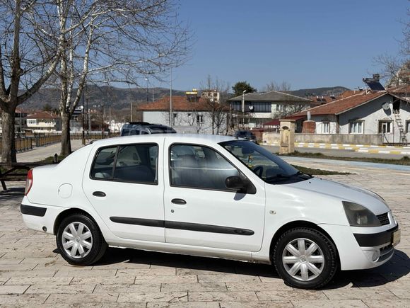 Sahibinden Renault Clio 1.4 Authentique 2005 Model 