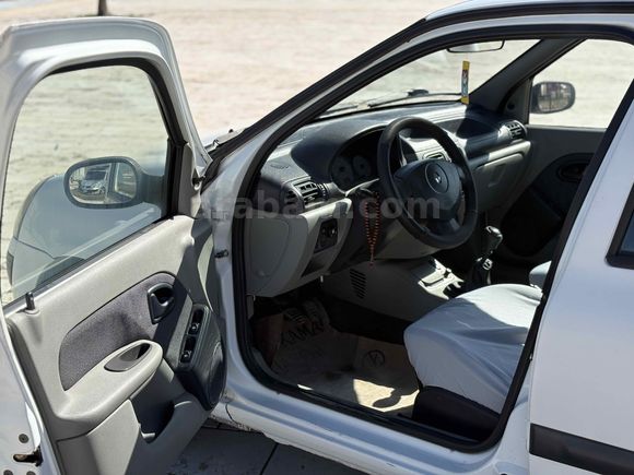 Sahibinden Renault Clio 1.4 Authentique 2005 Model 