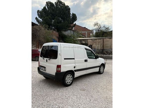 Sahibinden Peugeot Partner 1.9 D 2008 Model 