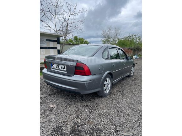 Sahibinden Opel Vectra 1.6 Elegance 2001 Model  278. km Gri