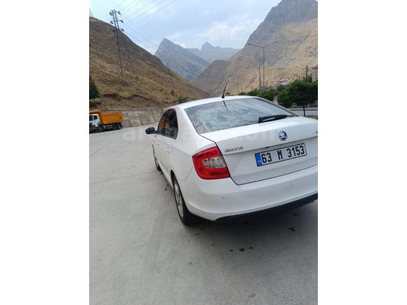 Sahibinden Skoda Rapid 1.6 TDI Elegance 2015 Model
