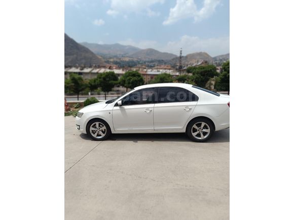 Sahibinden Skoda Rapid 1.6 TDI Elegance 2015 Model