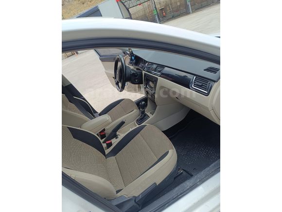 Sahibinden Skoda Rapid 1.6 TDI Elegance 2015 Model