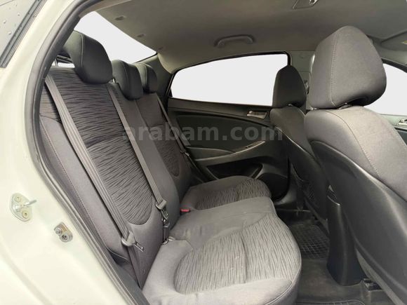 Galeriden Hyundai Accent Blue 1.6 CRDI Mode Plus 2015 Model İstanbul