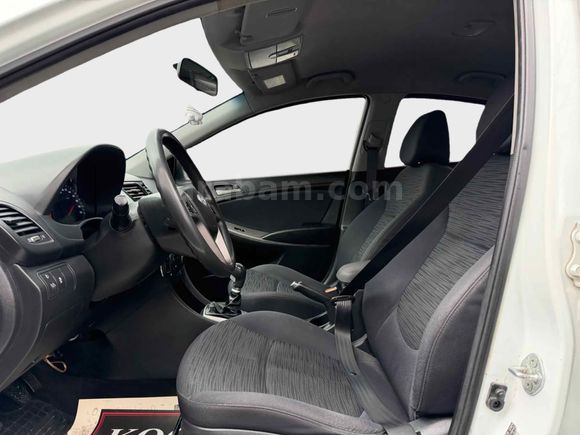 Galeriden Hyundai Accent Blue 1.6 CRDI Mode Plus 2015 Model İstanbul