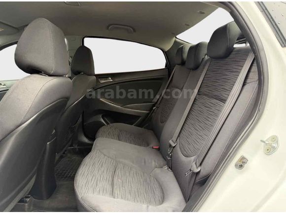 Galeriden Hyundai Accent Blue 1.6 CRDI Mode Plus 2015 Model İstanbul