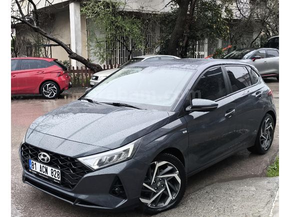 Sahibinden 67 binde // 2020 Hyundai i20 1.0 T-GDI Hybrid – Sunrooflu