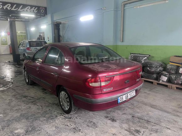Sahibinden Renault Megane 1.4 Authentique 2003 Model 