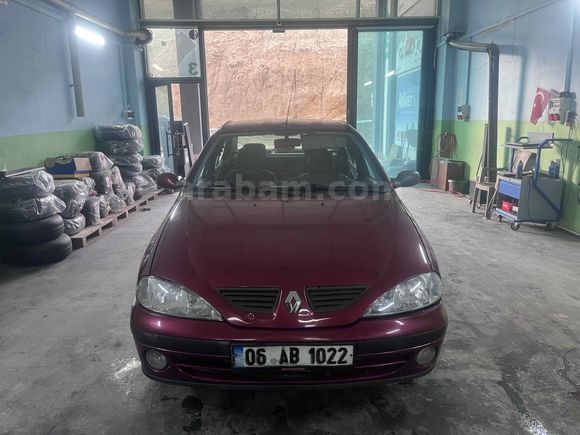 Sahibinden Renault Megane 1.4 Authentique 2003 Model 