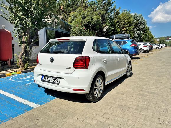 SAHİBİNDEN 2015 POLO YETKİLİ SERVİS BAKIMLI 80 BİN KM BOYASIZ DEĞİŞENSİZ