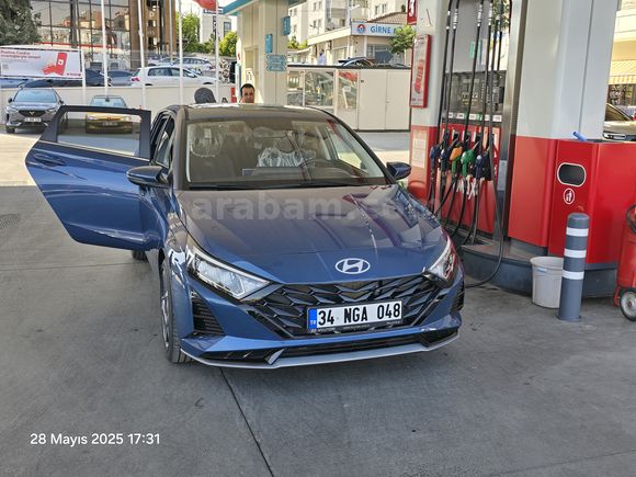 Hyundai i20 ELİTE 1.0T-GDI+NAVİ 100PS DİNAMİK MAVİ