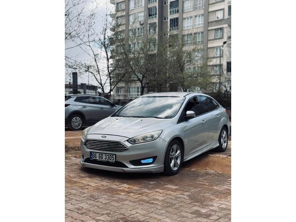 Ford Focus 1.6 TDCi Style 2015 Model