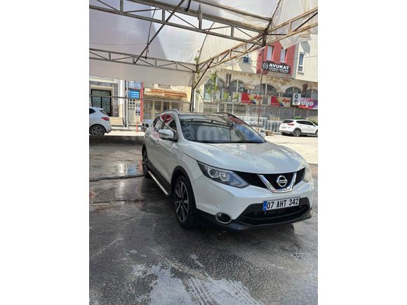 Sahibinden Nissan Qashqai 1.6 dCi Black Edition 2015 Model 