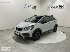 KAMER DEN 2025 MODEL HONDA JAZZ 1.5 HYBRİD CROSSTAR OTOMATİK