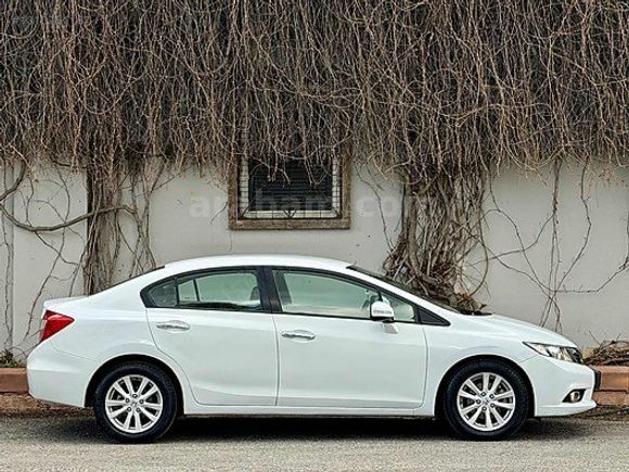 2012 HONDA CIVIC+80 BİN KM!+EMSALSİZ+İLK ELDEN+PREMIUM+LPGSİZ