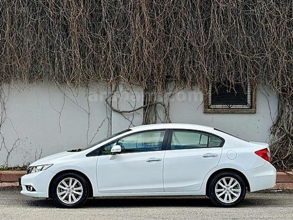 2012 HONDA CIVIC+80 BİN KM!+EMSALSİZ+İLK ELDEN+PREMIUM+LPGSİZ