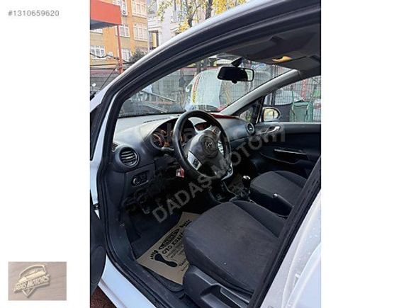 2013 MODEL HATASIZ BOYASIZ OPEL CORSA 1.3 CDTİ 268.000 KM DE