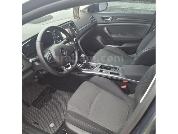 Sahibinden Renault Megane 1.3 TCe Touch 2025 Model