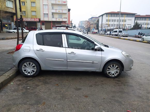 Sahibinden Renault Clio 1.5 dCi Authentique 2010 Model