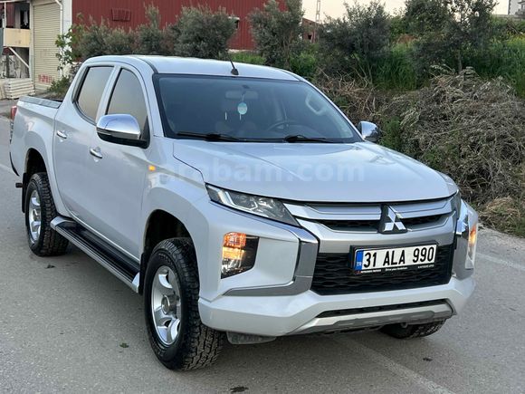  Mitsubishi L 200 4x2 otomatik Tornado  115 binde orijinal kilometre temiz ve bakımlı 2020 Model  Hatay