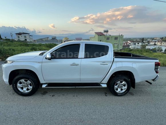  Mitsubishi L 200 4x2 otomatik Tornado  115 binde orijinal kilometre temiz ve bakımlı 2020 Model  Hatay