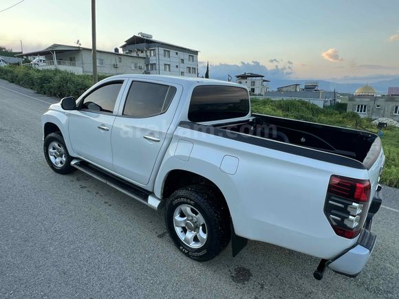  Mitsubishi L 200 4x2 otomatik Tornado  115 binde orijinal kilometre temiz ve bakımlı 2020 Model  Hatay