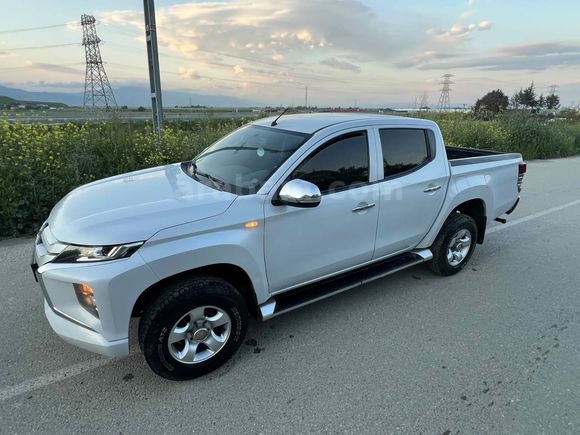  Mitsubishi L 200 4x2 otomatik Tornado  115 binde orijinal kilometre temiz ve bakımlı 2020 Model  Hatay