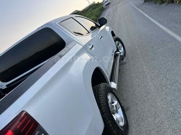  Mitsubishi L 200 4x2 otomatik Tornado  115 binde orijinal kilometre temiz ve bakımlı 2020 Model  Hatay