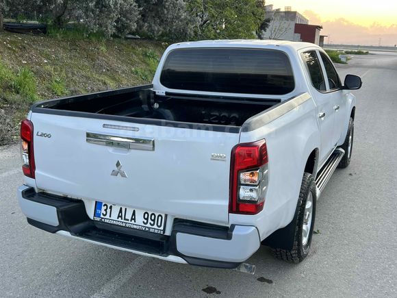  Mitsubishi L 200 4x2 otomatik Tornado  115 binde orijinal kilometre temiz ve bakımlı 2020 Model  Hatay