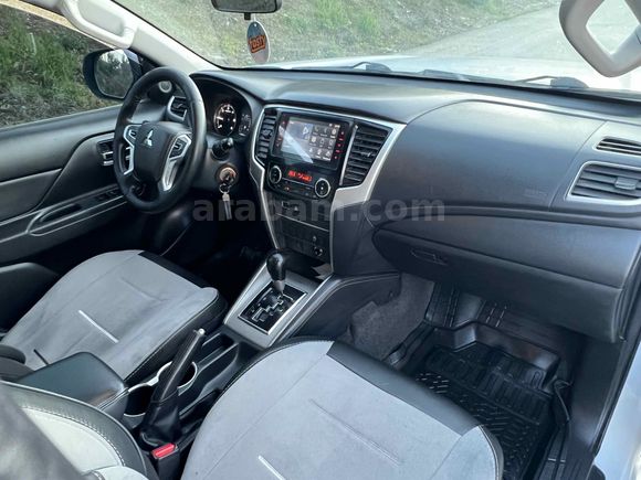  Mitsubishi L 200 4x2 otomatik Tornado  115 binde orijinal kilometre temiz ve bakımlı 2020 Model  Hatay
