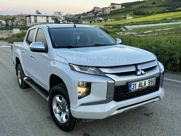  Mitsubishi L 200 4x2 otomatik Tornado  115 binde orijinal kilometre temiz ve bakımlı 2020 Model  Hatay
