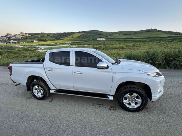  Mitsubishi L 200 4x2 otomatik Tornado  115 binde orijinal kilometre temiz ve bakımlı 2020 Model  Hatay