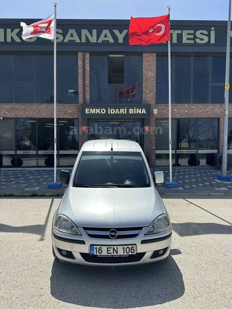 Galeriden Opel Combo 1.3 CDTI City Plus 2007 Model Eskişehir 239.000 km Gri (Gümüş) 2