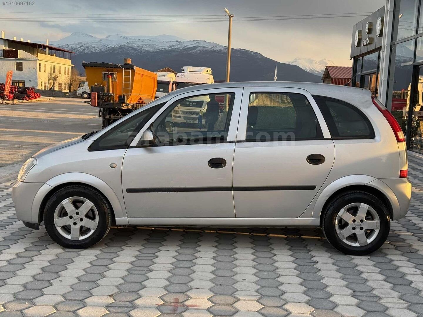 Galeriden Opel Meriva 1.6 Enjoy 2004 Model Afyonkarahisar 235.000 km Gri 1