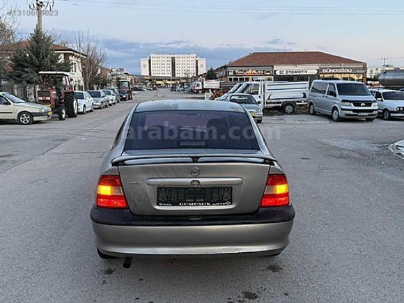 HATASIZ 250.000 KM 1997 MODEL VECTRA KLİMALI