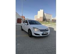 Opel Astra 1.3 CDTI 6 İleri 2010 Çıkış Orjinal Km Geri Görüş