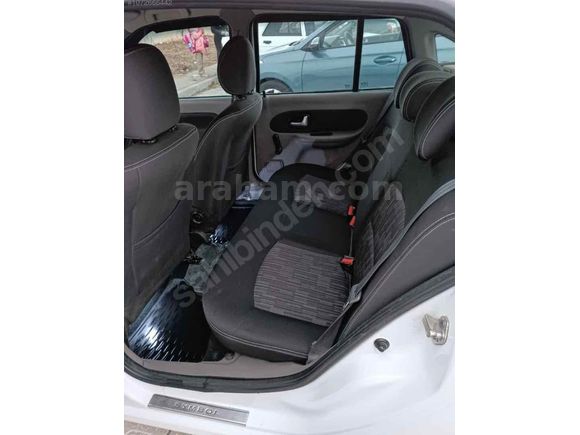 Memurdan Tramersiz Renault Symbol 1.5 dCi Expression 2011 Model 