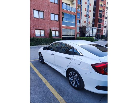 Sahibinden Honda Civic 1.6i VTEC Eco Executive 2018 Model