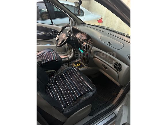 Sahibinden Renault Scenic 2.0 Privilege 2002 Model 