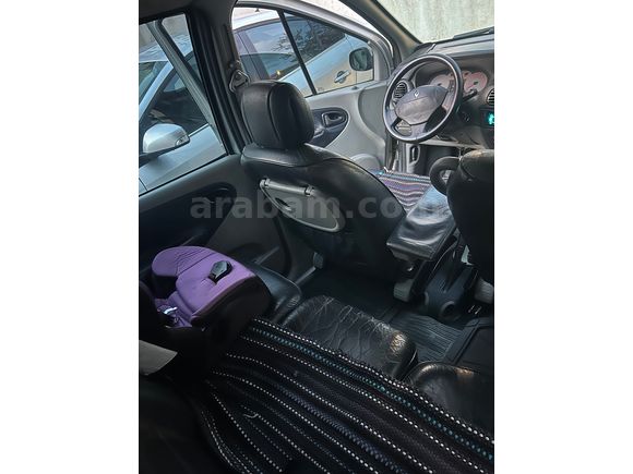 Sahibinden Renault Scenic 2.0 Privilege 2002 Model 