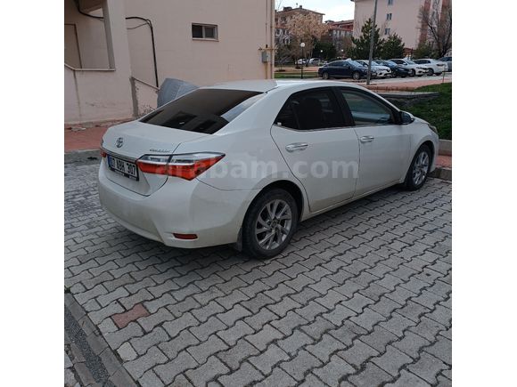 Sahibinden Toyota Corolla 1.4 D-4D Advance 2016 Model  198.000 km Beyaz