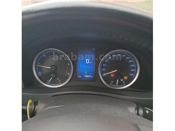 Sahibinden Toyota Corolla 1.4 D-4D Advance 2016 Model  198.000 km Beyaz