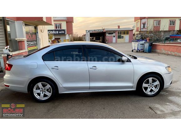 2013 WW JETTA 1.6 DİZEL COMFORT DÖNÜŞÜM DÜZGÜN ARAC