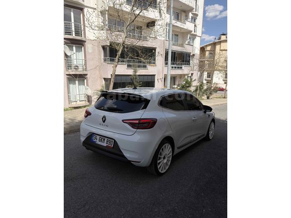 Sahibinden Renault Clio 1.0 TCe Touch 2023 Model 