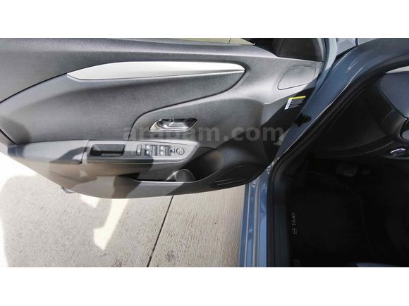 Sahibinden Opel Corsa 1.2 T Edition 2024 Model 